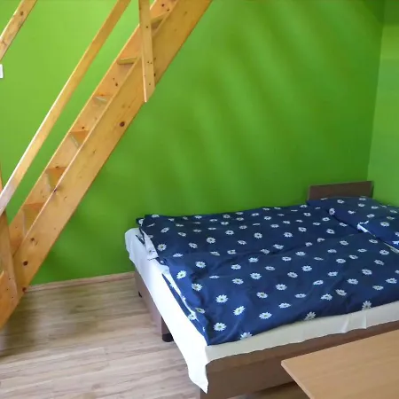 Apartament 37