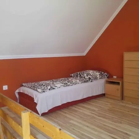 Apartament 37